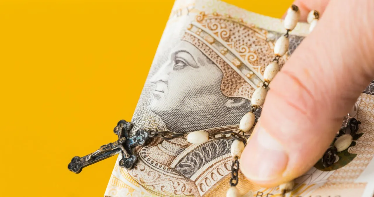 Zdjęcie Ile za mszę pogrzebową? Sprawdź ceny i uniknij nieprzyjemnych niespodzianek