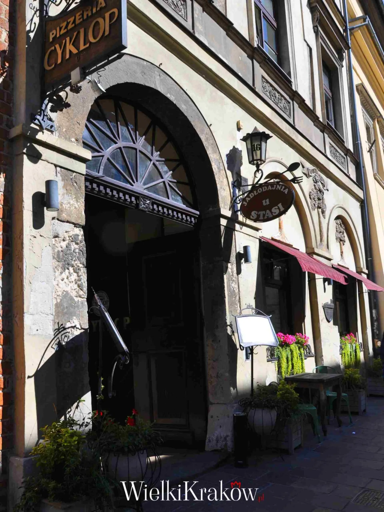 Zdjęcie Gdzie dobrze i tanio zjeść w Krakowie? Odkryj najlepsze miejsca