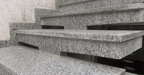 Zdjęcie Ogromny wybór parapetów, blatów i schodów z marmuru i granitu w Poznaniu