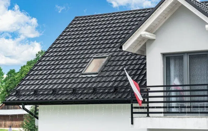 Zdjęcie Jak ocieplić stary dach z dachówki i uniknąć wysokich kosztów energii