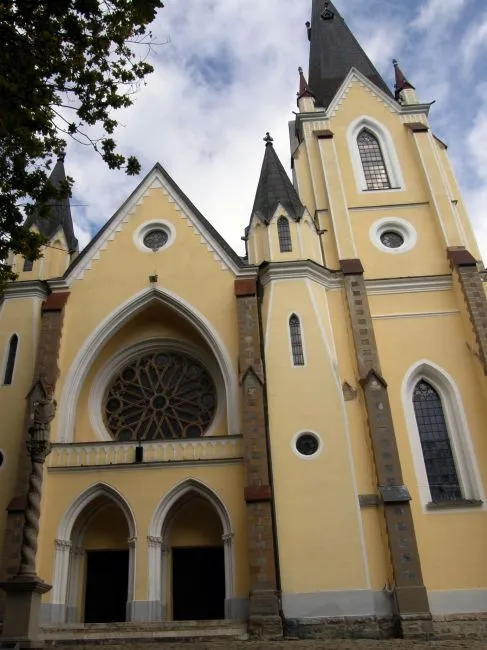 Zdjęcie Sanktuarium w Lewoczy: historia, zwiedzanie i duchowe znaczenie dla pielgrzymów
