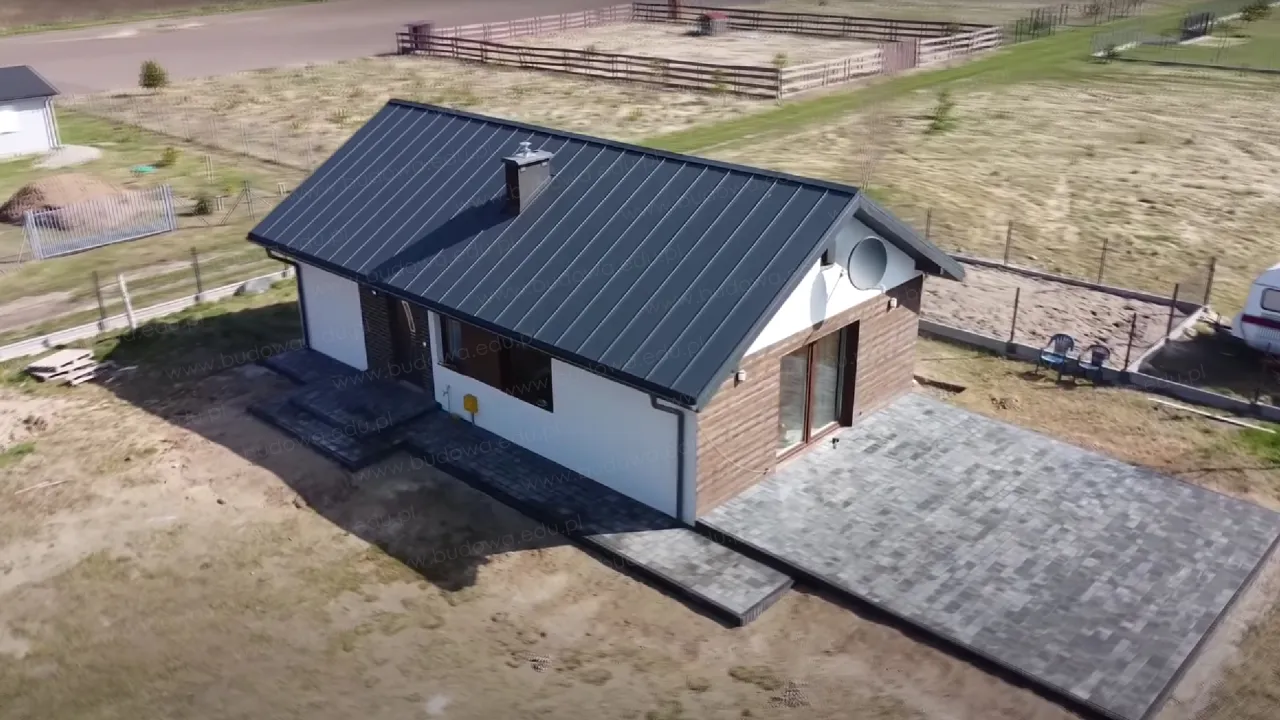 Zdjęcie Ile kosztuje budowa domu 70m²? Zaskakujące koszty i ukryte wydatki