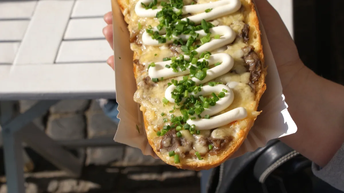 Zdjęcie Co zjeść w Sandomierzu? Odkryj najlepsze lokalne smaki i dania