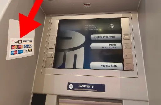 Zdjęcie Jak wziąć debet w bankomacie i uniknąć wysokich opłat?