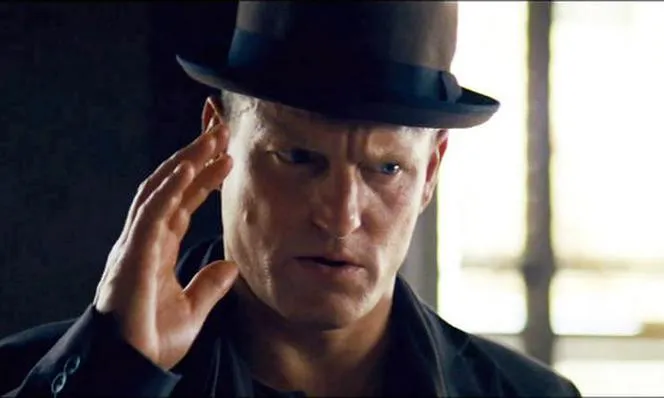 Zdjęcie Woody Harrelson w Iluzji: Sekrety roli hipnotyzera McKinney'a