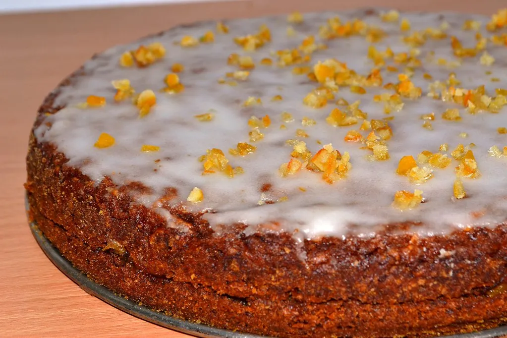 Zdjęcie Pyszne ciasto marchewkowe bez jajek – idealne dla alergików i wegan