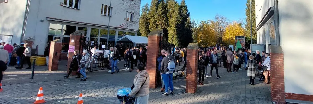 Zdjęcie Jak dojechać na cmentarz osobowicki we Wrocławiu - proste trasy i wskazówki