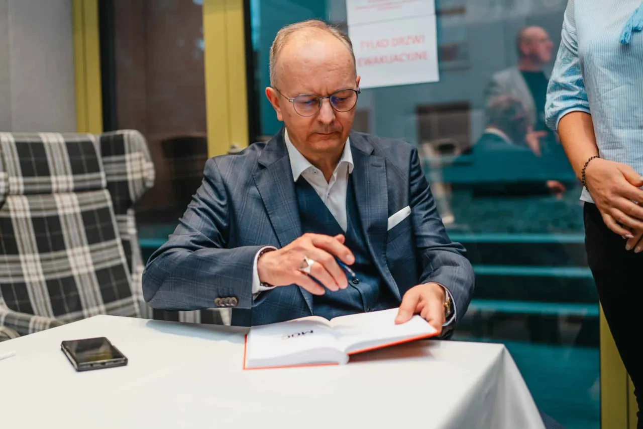 Zdjęcie Szkolenia Jacka Walkiewicza: Inspirujący Rozwój Osobisty