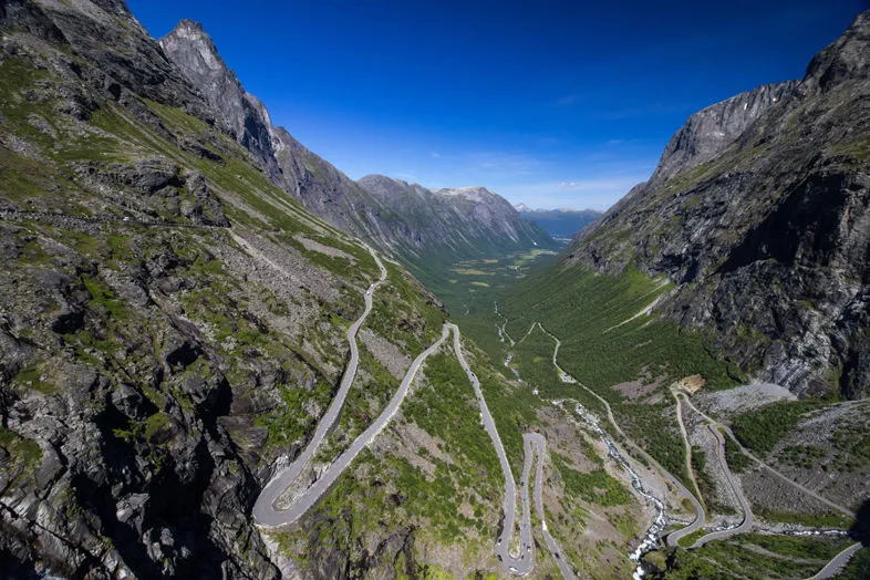 Zdjęcie Najpiękniejsze atrakcje, które musisz zobaczyć w Norwegii samochodem w 2025