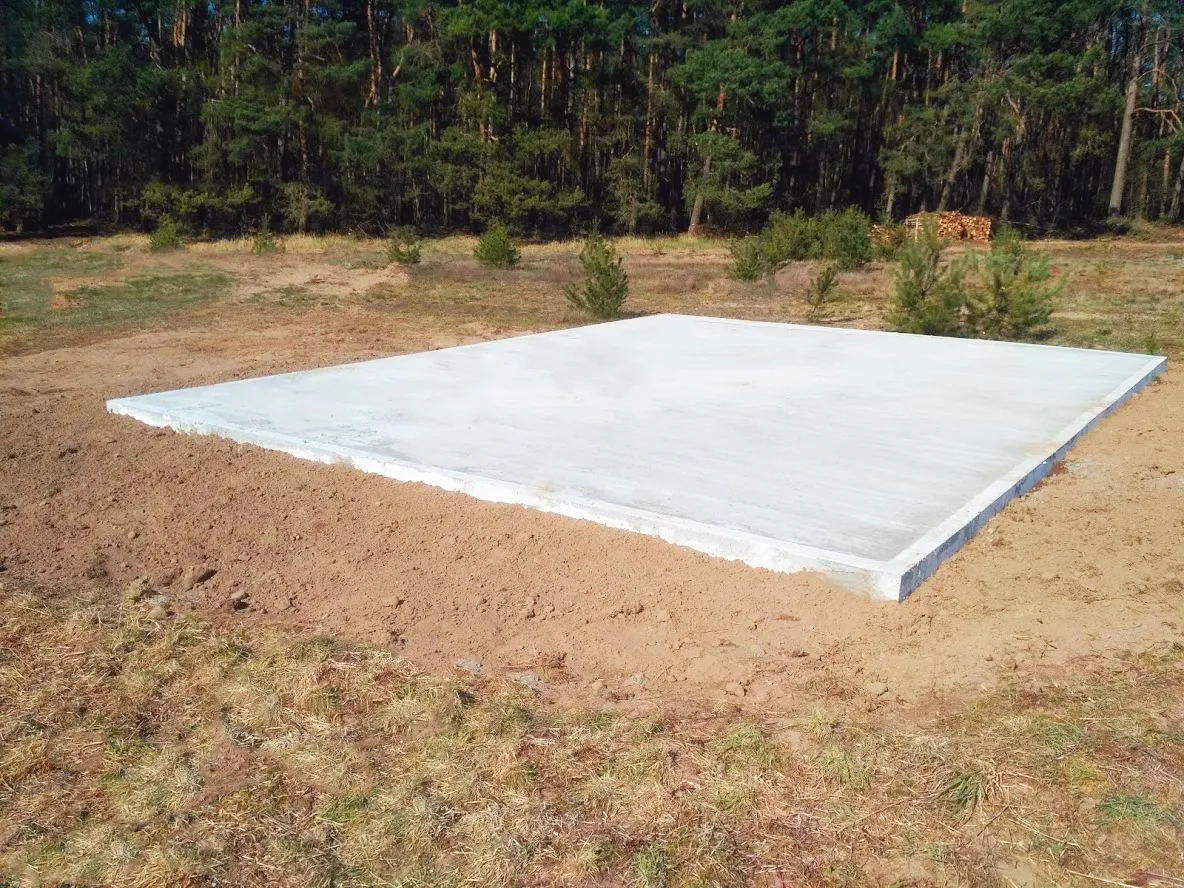 Zdjęcie Jaki fundament pod domek letniskowy drewniany 35m2, aby uniknąć problemów?