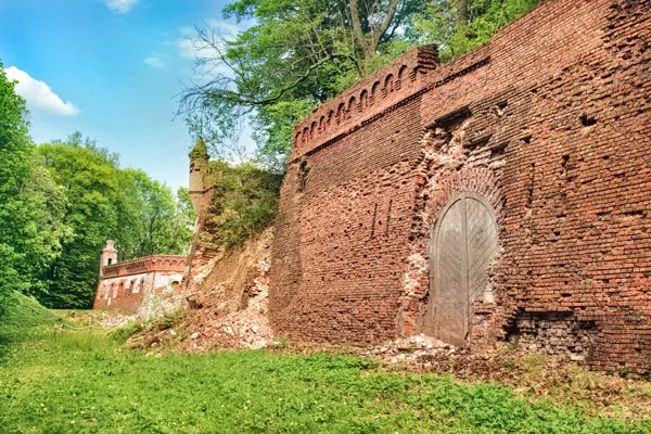 Zdjęcie Pałac w Pilicy: tajemnice historii i architektury, które zaskakują