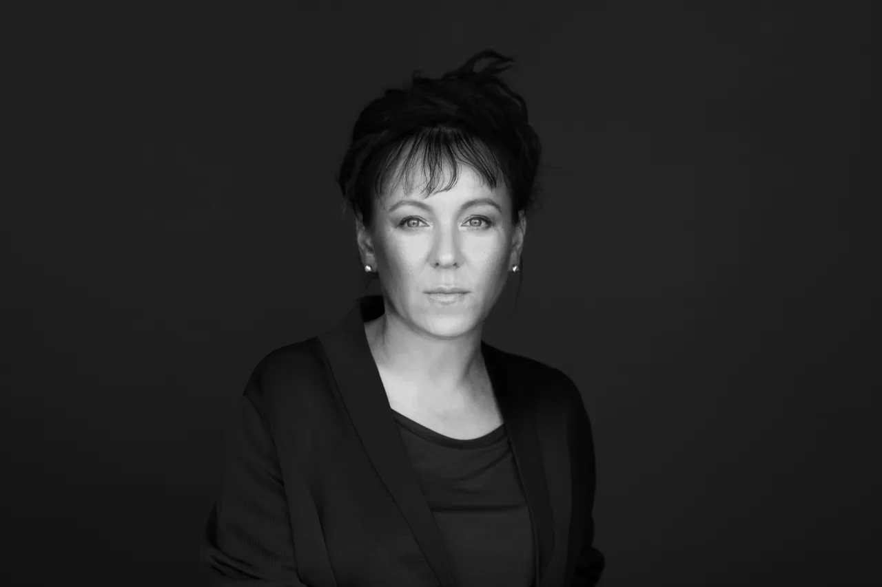 Zdjęcie Olga Tokarczuk wiersz: odkryj niezwykłe emocje w jej poezji