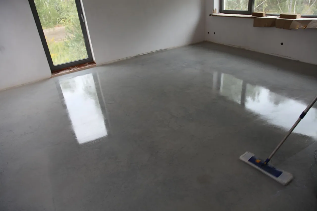 Zdjęcie Jaki beton na posadzkę z ogrzewaniem? Wybierz najlepszy i uniknij błędów!