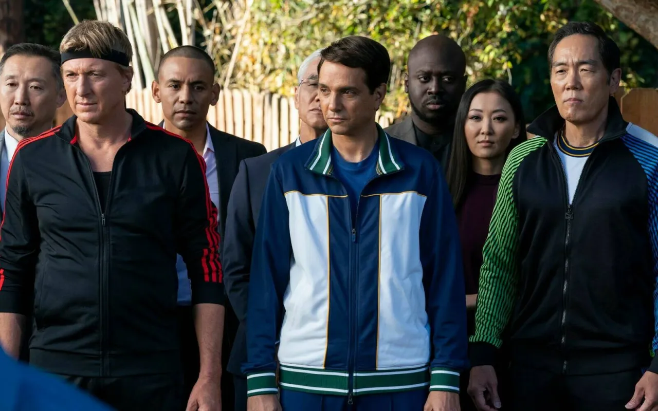 Zdjęcie Cobra Kai: Wnikliwa recenzja – co przegapiliśmy w fabule i postaciach?