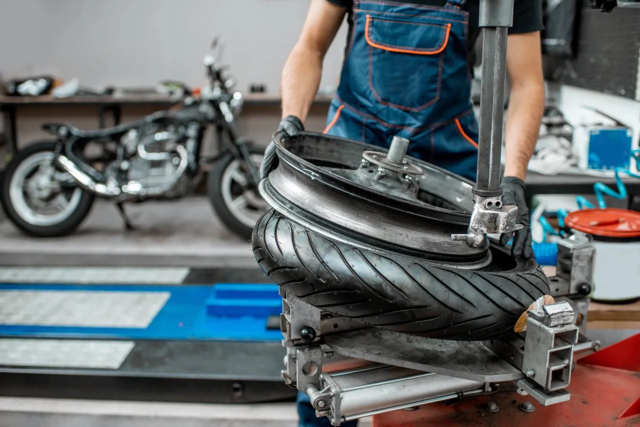 Zdjęcie Jak wyrejestrować motorower i uniknąć kary za opóźnienie