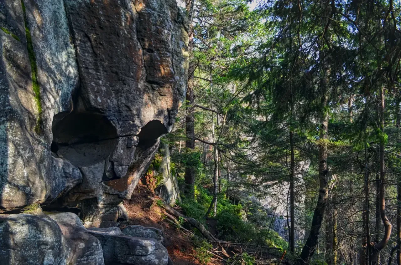 Zdjęcie Góry Stołowe – odkryj ich unikalny typ i fascynujące cechy geologiczne