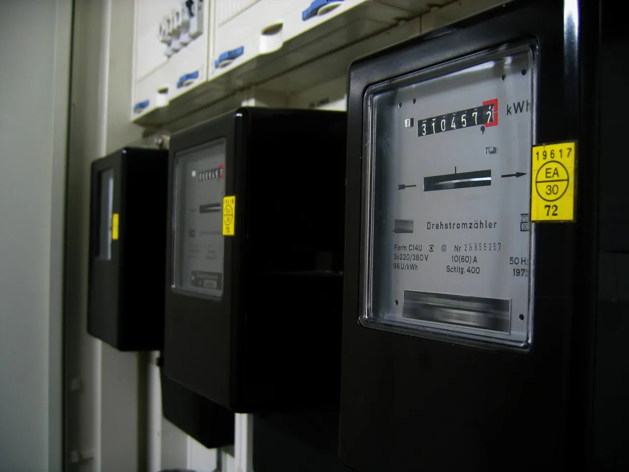 Zdjęcie 1 dżul ile to kWh – Prosty sposób na zrozumienie konwersji energii