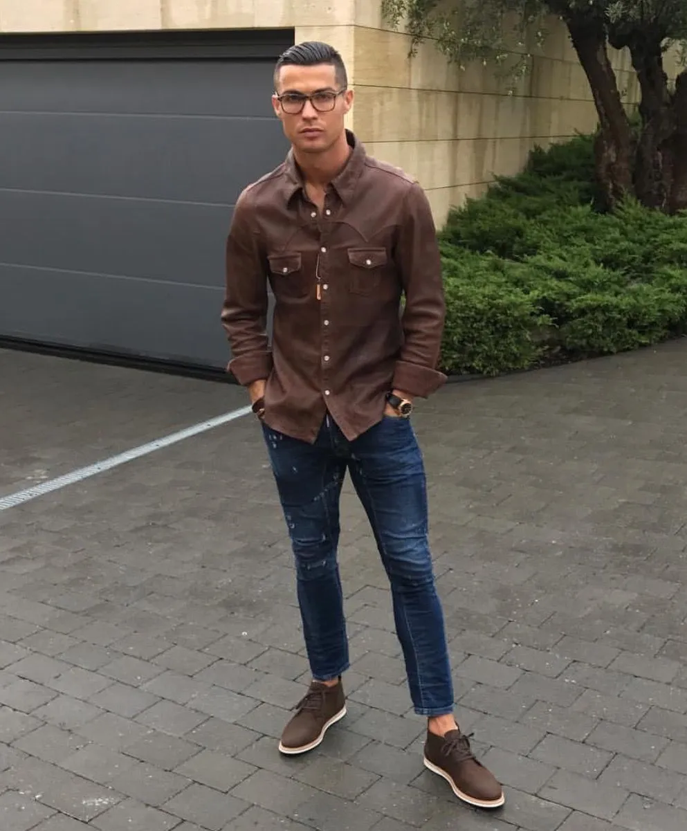 Zdjęcie Idealny outfit na mecz: wygodne stylizacje, które zachwycą kibiców