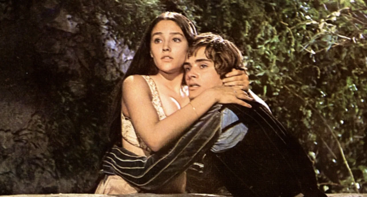 Zdjęcie Romeo i Julia na scenie: Najlepsze spektakle teatralne w Polsce