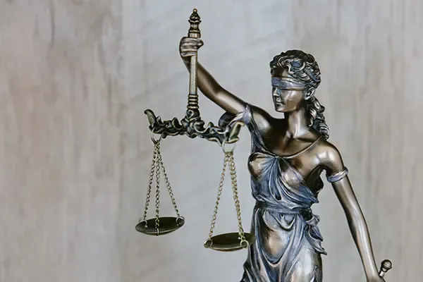 Zdjęcie Kiedy nauczyciel narusza dobro dziecka? Przykłady i konsekwencje