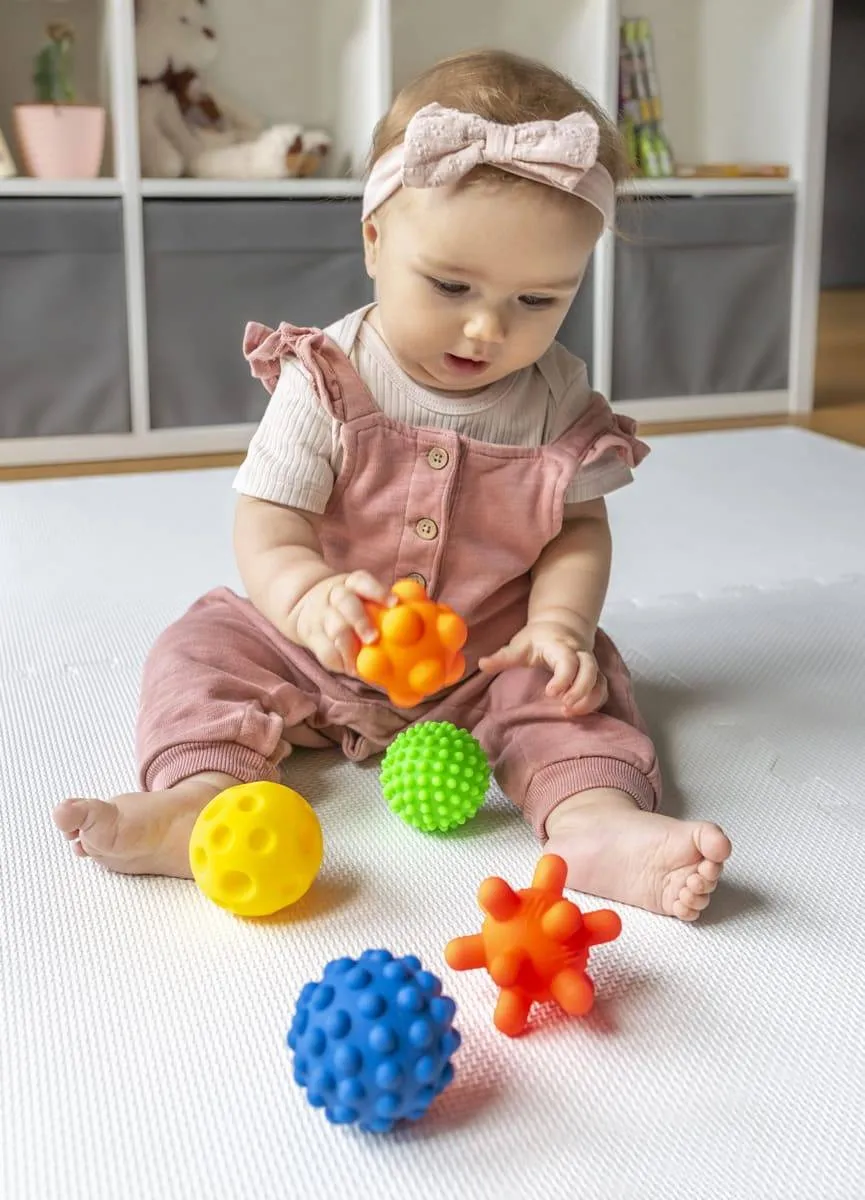 Zdjęcie Zabawki sensoryczne dla dziecka - jak wspierają rozwój i integrację zmysłów