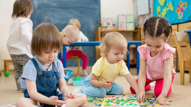 Zdjęcie Co potrzebuje przedszkolak? Kluczowe rzeczy, które zapewnią komfort i bezpieczeństwo