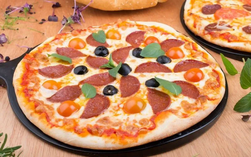 Zdjęcie Czy mozzarella w zalewie nadaje się do pizzy? Oto co musisz wiedzieć