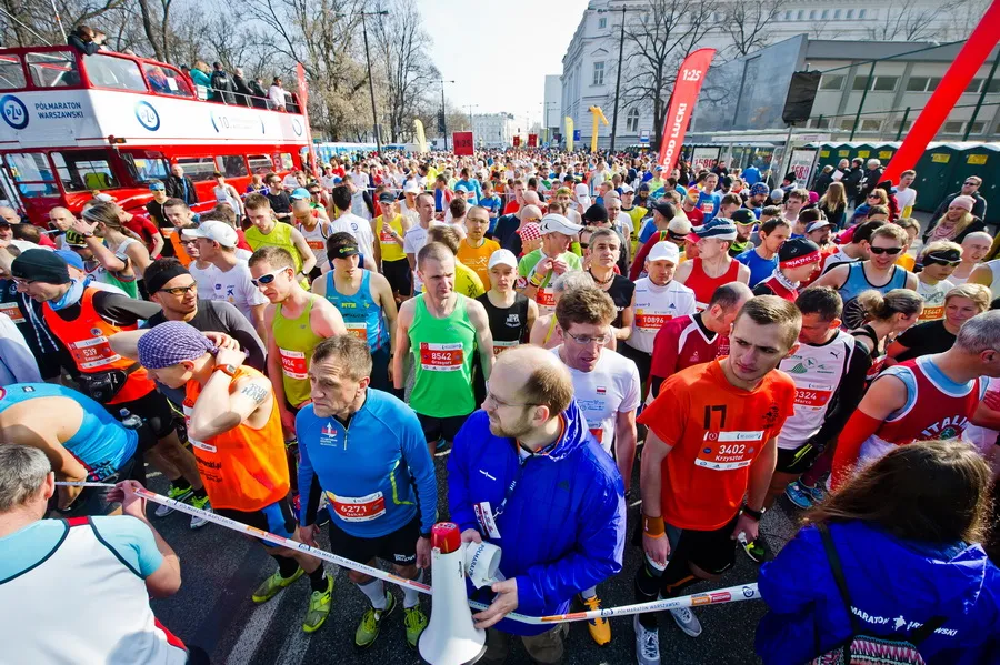 Zdjęcie Ile trwa przygotowanie do maratonu? Odkryj, jak uniknąć błędów.