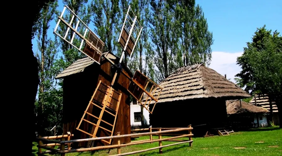 Zdjęcie Skansen etnograficzny w Polsce: Odkryj fascynującą kulturę ludową
