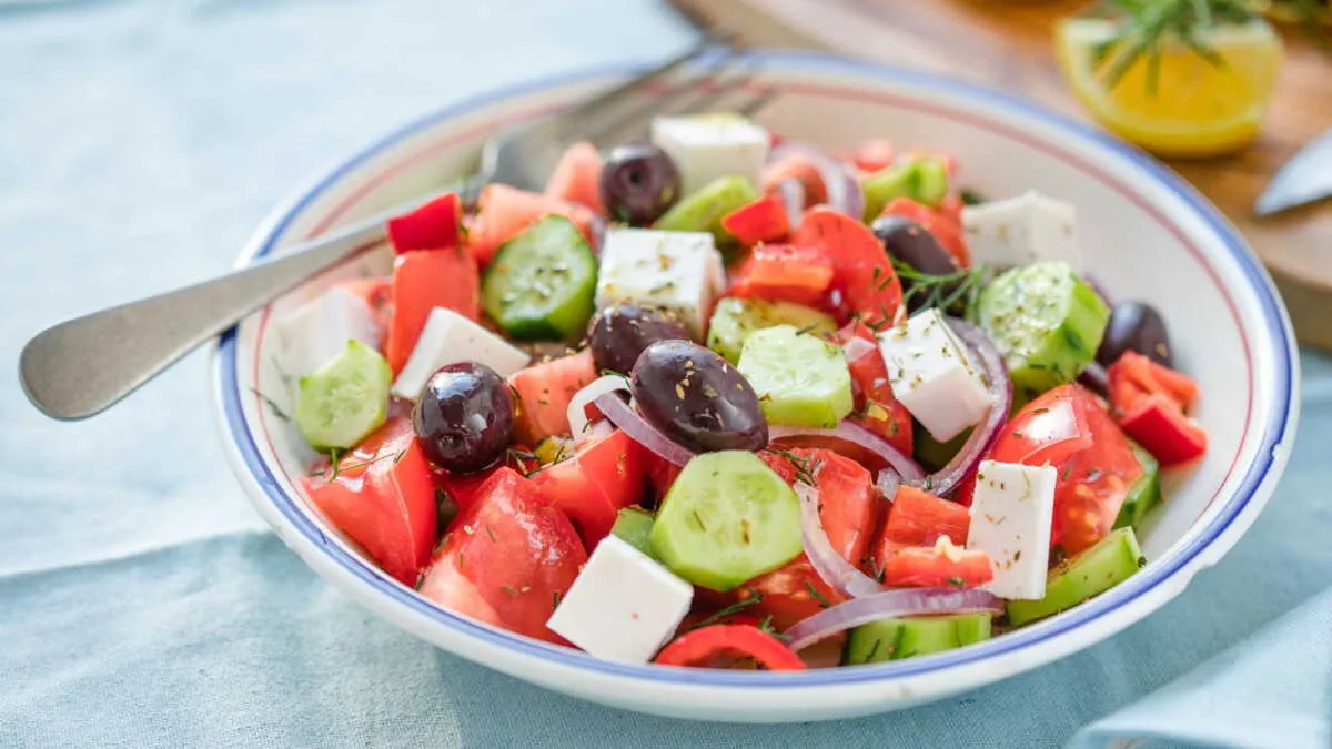 Zdjęcie Salade Grecque: Ma Recette Authentique &amp; 5 Erreurs &agrave; &Eacute;viter