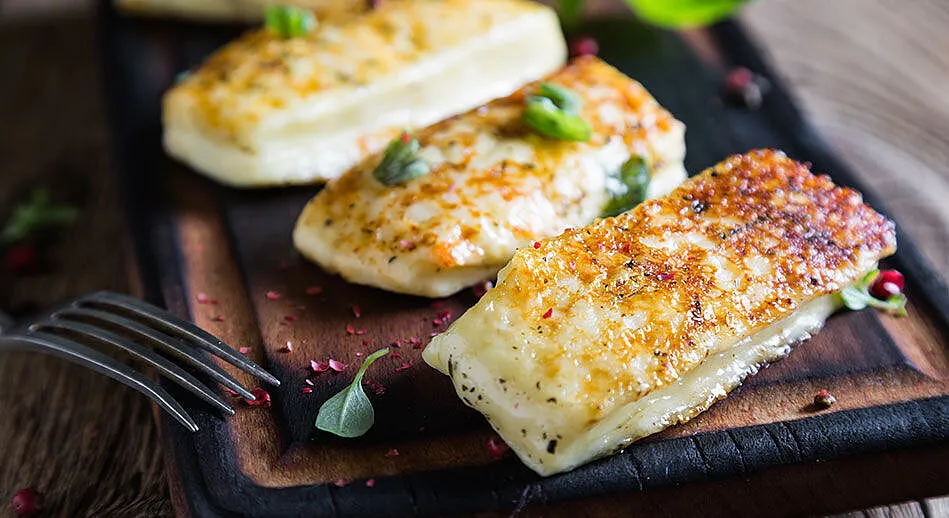Zdjęcie Was ist Halloumi Grillkäse? Eigenschaften, Herkunft und Zubereitung