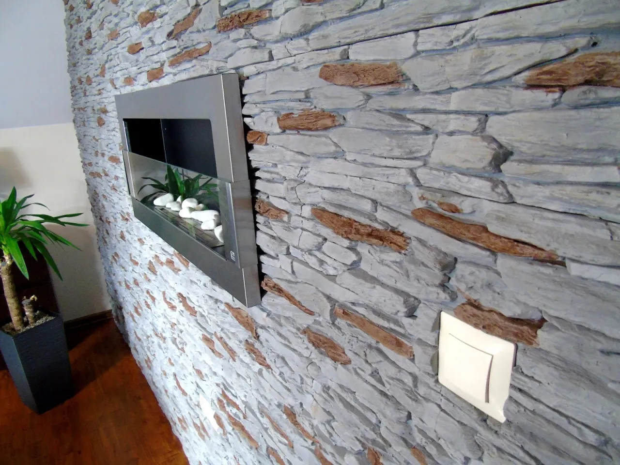 Zdjęcie Jak zamontować gniazdka w kamieniu dekoracyjnym? Poradnik krok po kroku