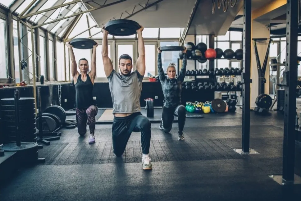 Zdjęcie Ile serii na trening? Odkryj optymalną liczbę dla najlepszych efektów