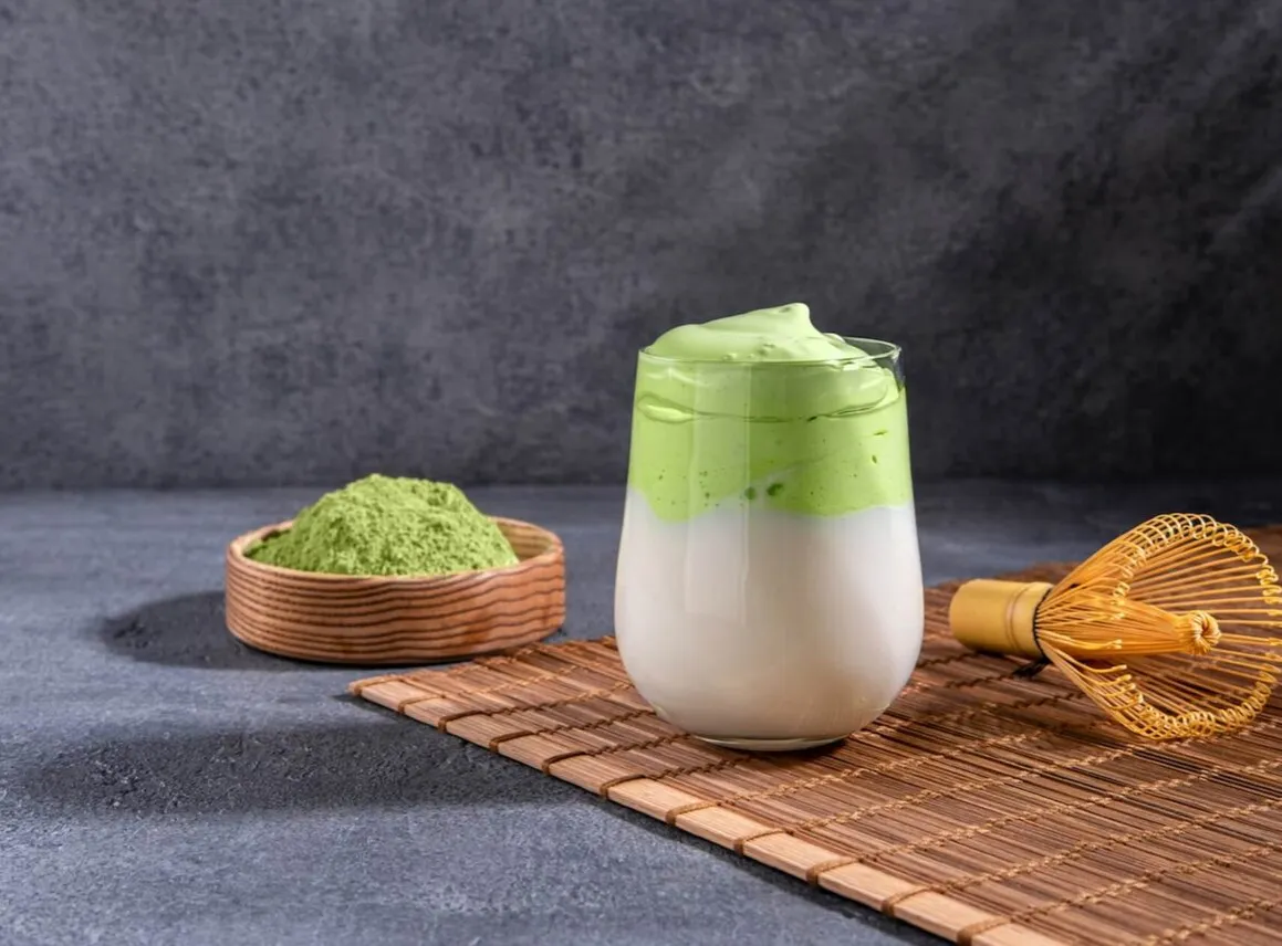 Zdjęcie Jak zrobić matcha latte w domu - proste kroki i smaczne triki