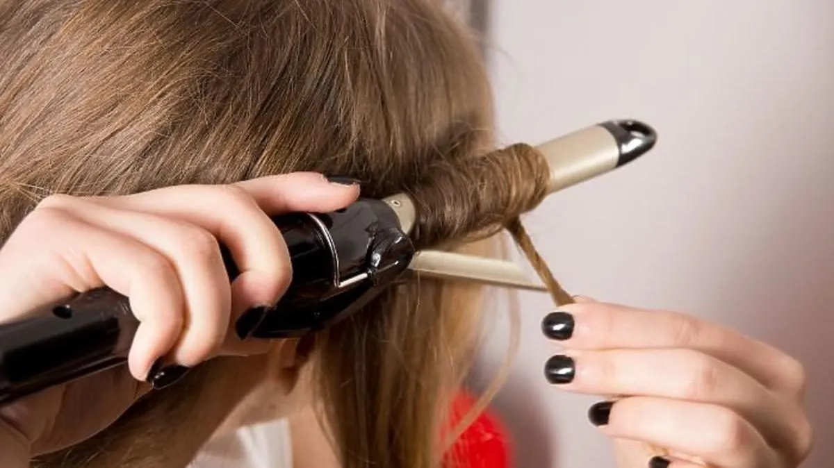 Zdjęcie Loki prostownicą: idealne fale na dłużej? Sprawdź mój trik!