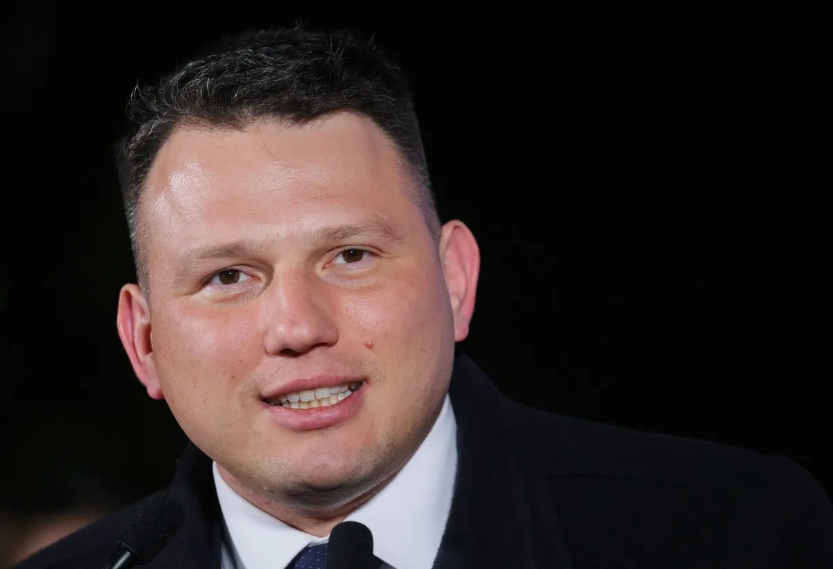 Zdjęcie Kim jest Sławomir Mentzen? Kontrowersje i polityczne ambicje