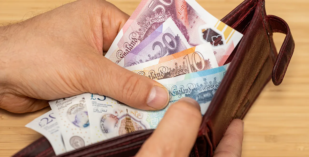 Zdjęcie Qué moneda se utiliza en Londres y cómo evitar costos innecesarios