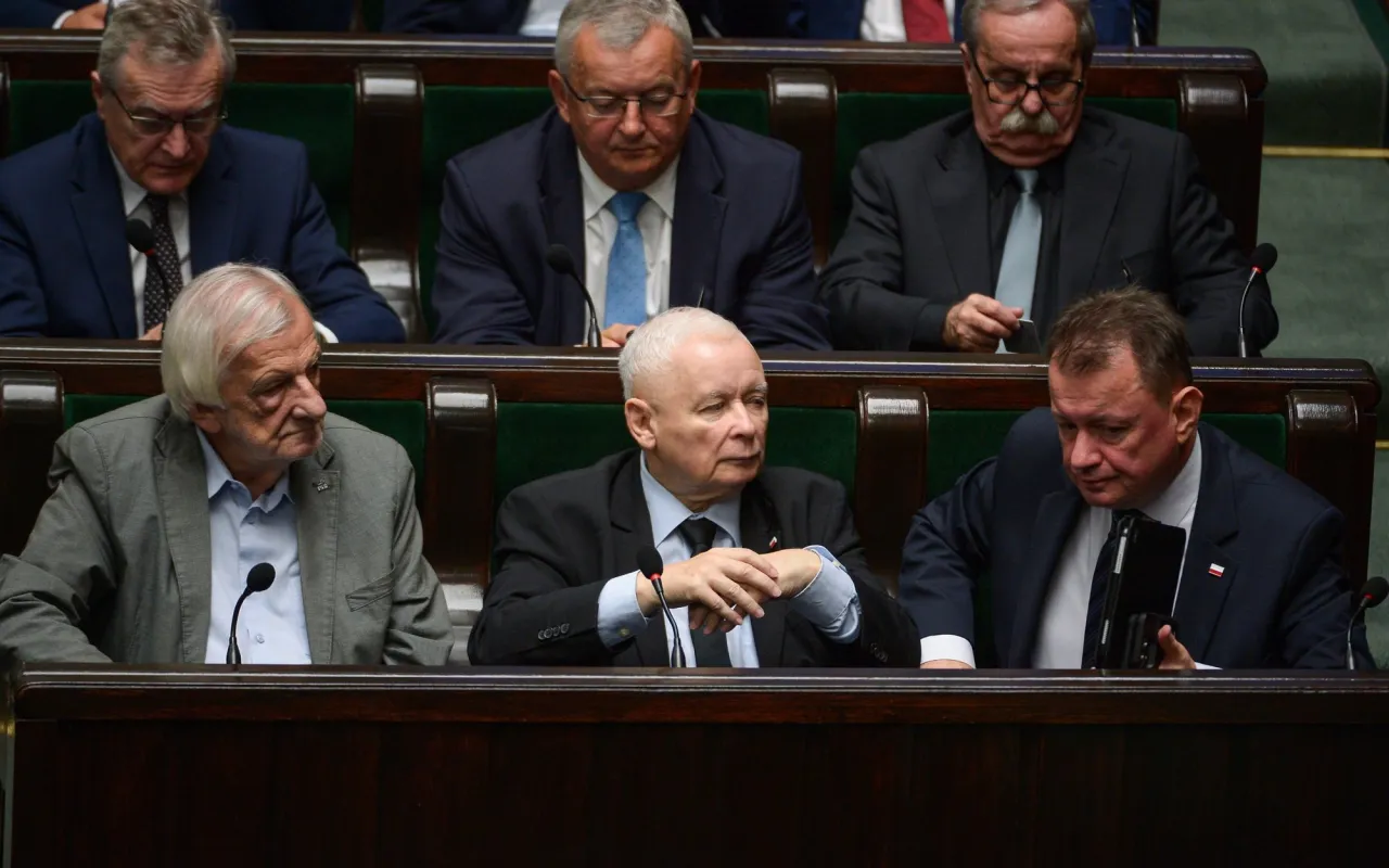 Zdjęcie Czy PiS wygra kolejne wybory? Analiza szans i prognozy dla partii