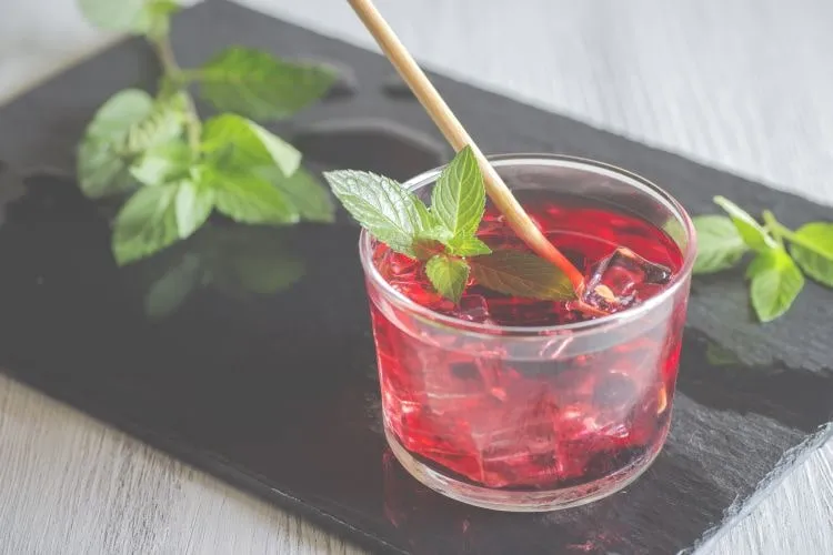 Zdjęcie Jak przygotować pyszny drink z grenadiną i sokiem pomarańczowym