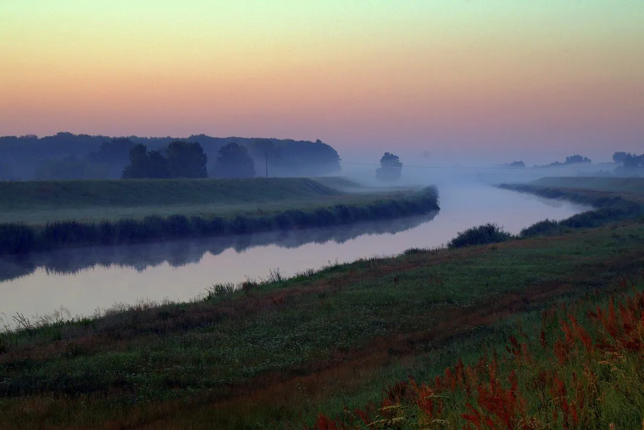 Zdjęcie Cytaty o płynącym życiu: jak być jak płynąca rzeka w codzienności