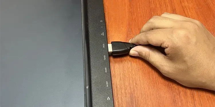 Zdjęcie Jak użyć laptopa jako monitor HDMI i uniknąć problemów z połączeniem