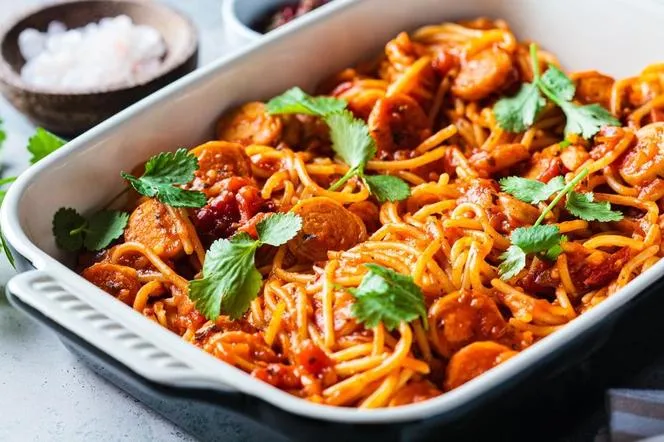 Zdjęcie Pyszne zapiekane spaghetti - łatwy przepis na idealne danie obiadowe