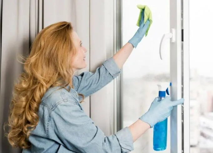 Zdjęcie Czym smarować uszczelki w oknach plastikowych, aby uniknąć problemów?