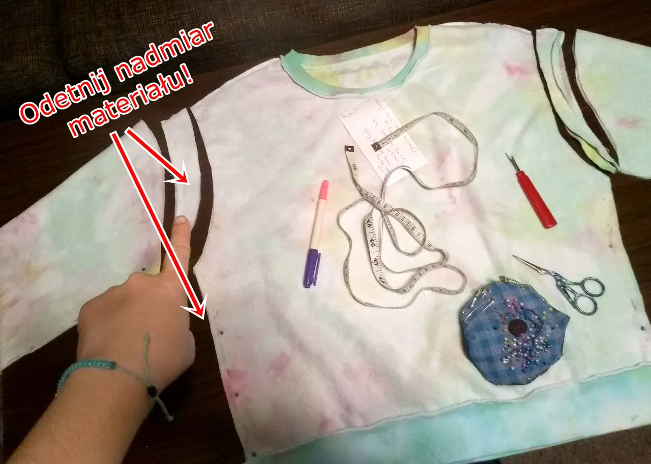 Zdjęcie Jak zmniejszyć bluzę? Skurcz ją bezpiecznie i idealnie!