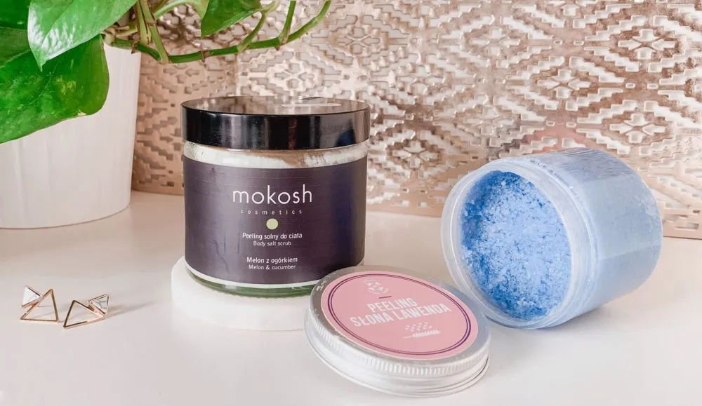 Zdjęcie Peeling solny czy cukrowy: który wybór jest lepszy dla Twojej skóry?