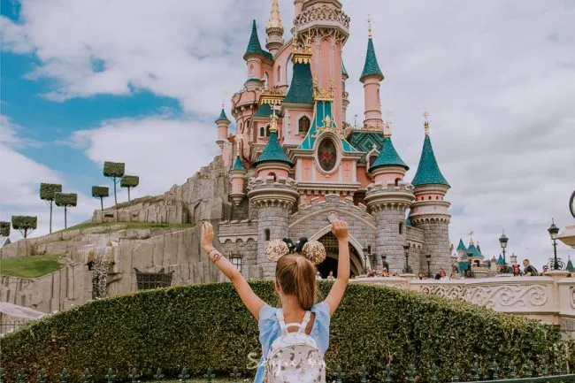 Zdjęcie Najlepsze atrakcje w Disneylandzie Paryż, które musisz zobaczyć