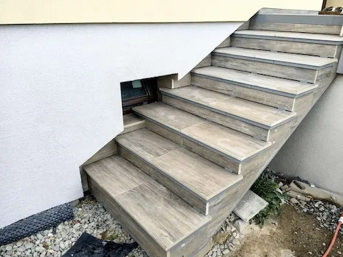 Zdjęcie Jak poszerzyć schody zewnętrzne - skuteczne metody i materiały