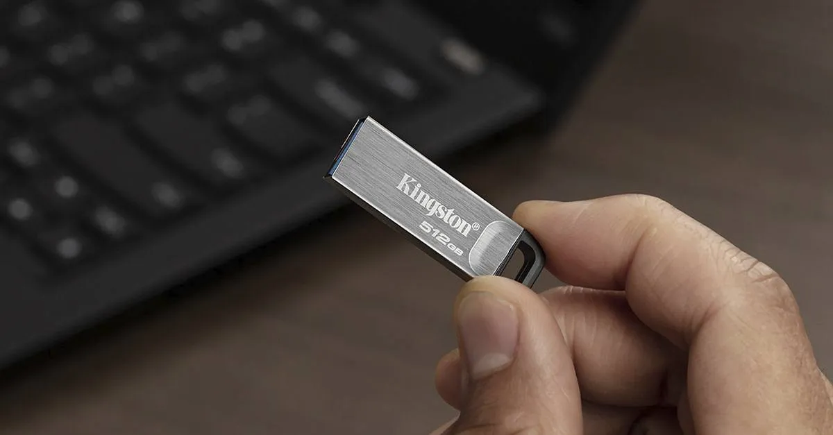 Zdjęcie Jak otworzyć pendrive na telefonie? Proste kroki i rozwiązania problemów