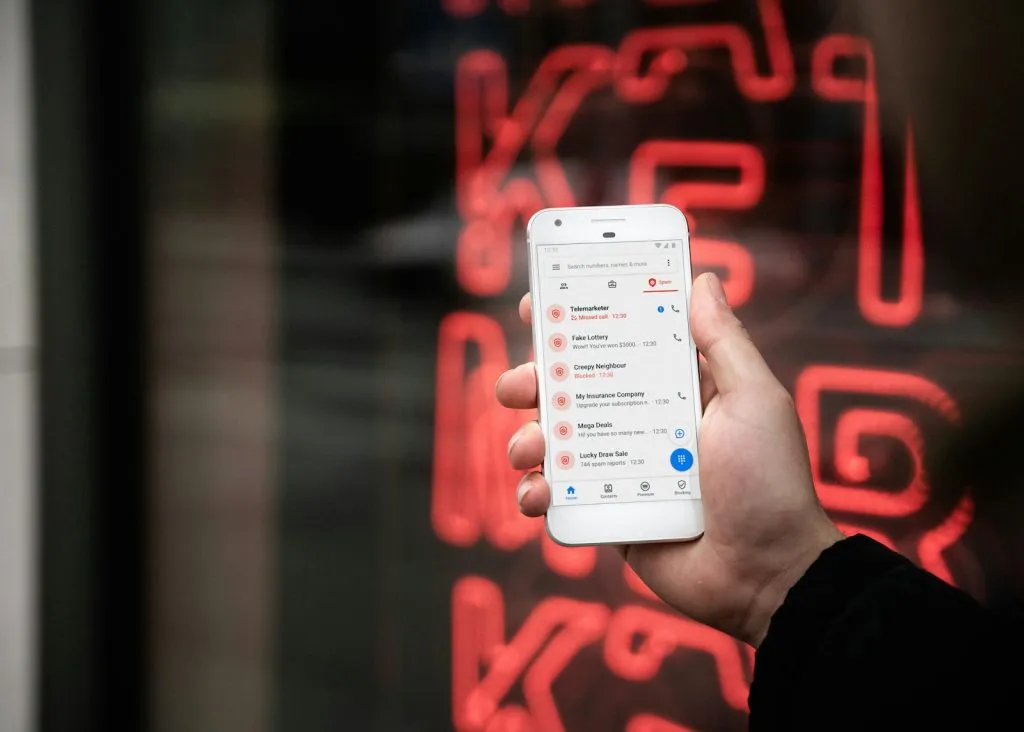 Zdjęcie Jak zablokować stronę internetową na telefonie Androidzie i uniknąć niechcianych treści