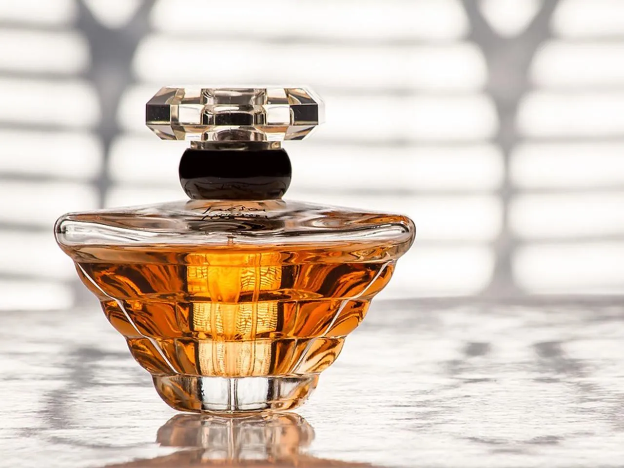 Zdjęcie Najlepsze perfumy unisex ranking – odkryj swoje idealne zapachy